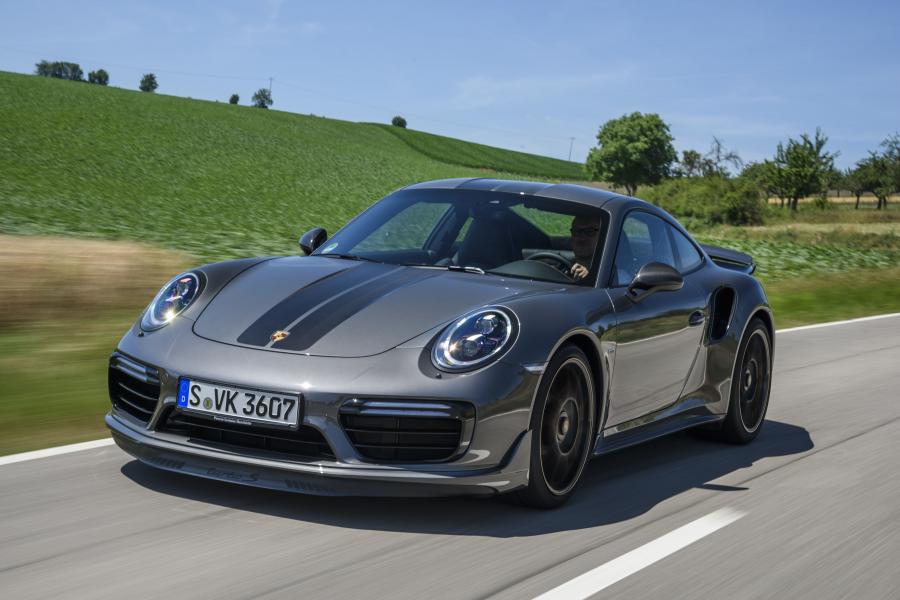  Porsche 911 Turbo S Exclusive Series (991) 2017 года  (фото 35 из 70)